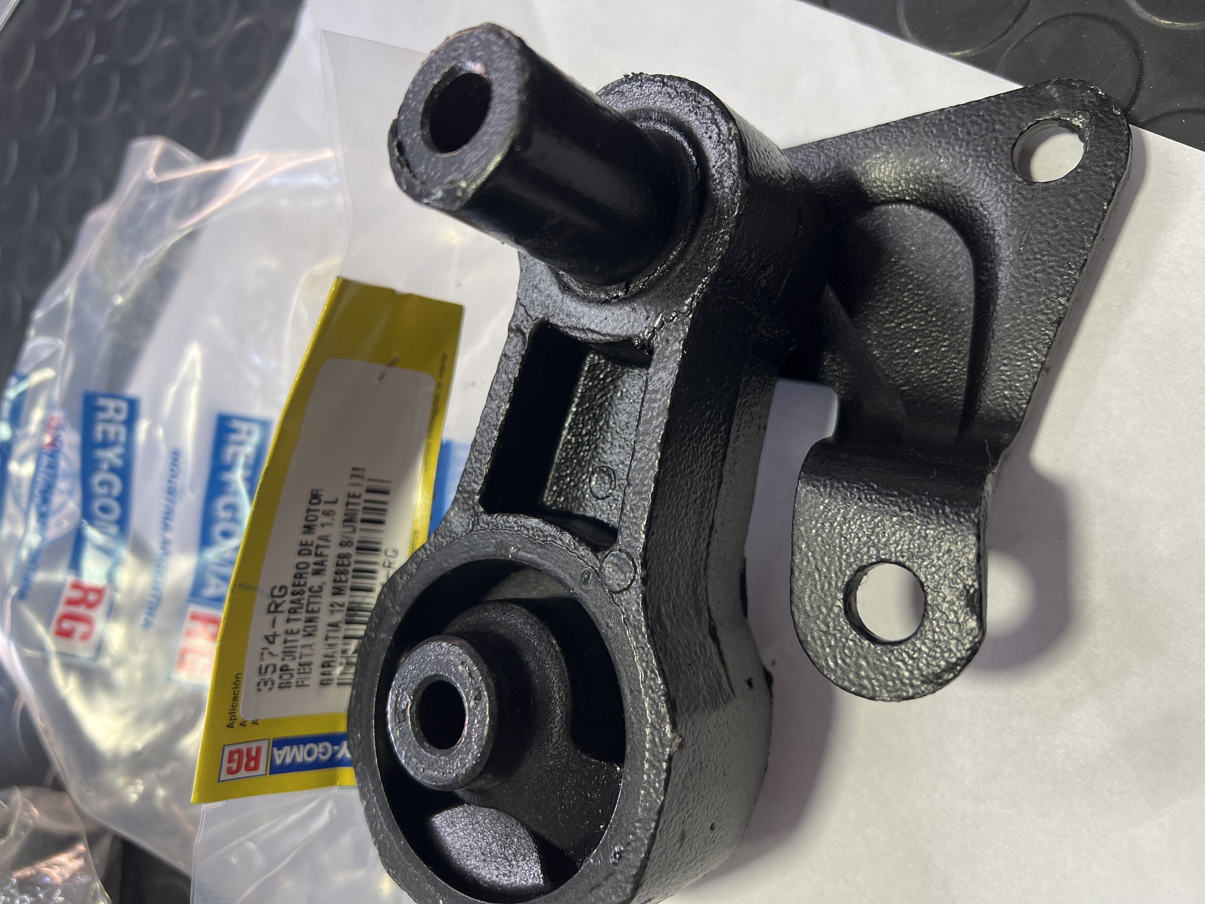 SOPORTE MOTOR TRAS FIESTA ECOSP KINETIC 10/ SIGMA  RG3574