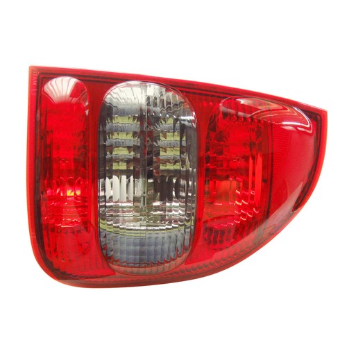 CORSA 99/ 4 PUERTAS DERECHO