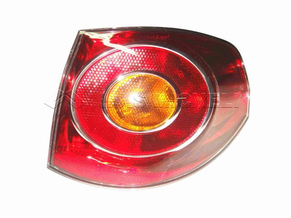 SURAN D.OCTUBRE 08/ EXTERNO CUERPO NEGRO RESTYLING DERECHO