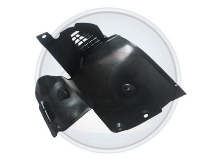 PROTECTOR PASARUEDA CLIO 00/03 DEL.