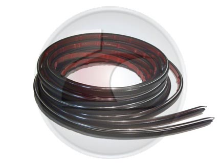 MOLDURA LAT.UNIV.CROM/NEGRO 8 MT