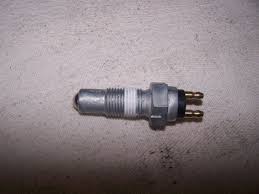 INTERRUPTOR M.ATRAS ESCORT