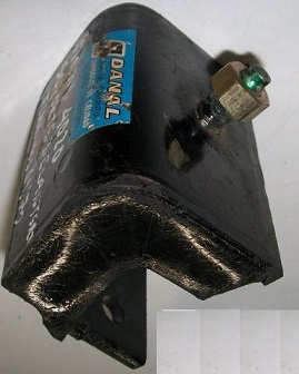 SOPORTE CAJA        F100 8 CIL.