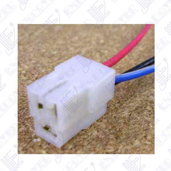 CONECTOR 3 VIAS MACHO              UNIVERSAL