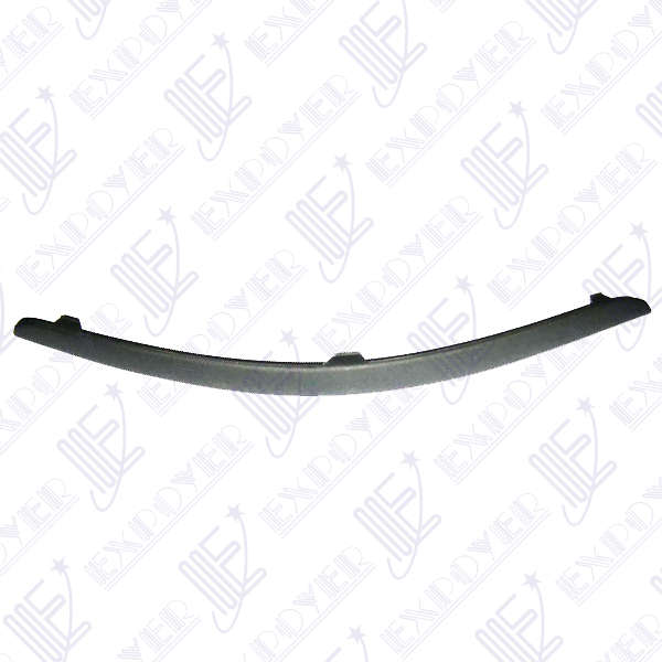 MOLDURA PARAGOLPE DEL.DER.      FOCUS