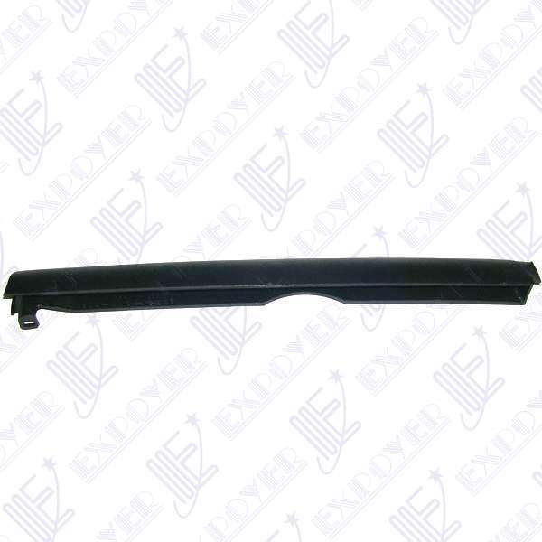 MOLDURA SUPERIOR OPTICA DERECHA    FALCON 82/