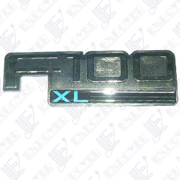 EMBLEMA F-100 XL EN GUARDABARRO  F-100 96/