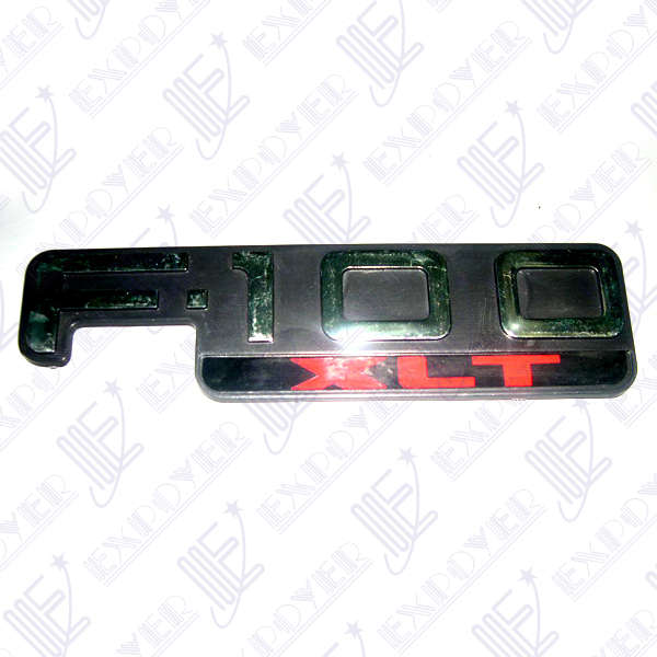 EMBLEMA F-100 01/--- " F-100 XLT " ROJA
