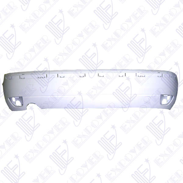 *PARAGOLPE TRAS.ORIG.C/PRIM. C/MOLD.5P.FOCUS 03/08