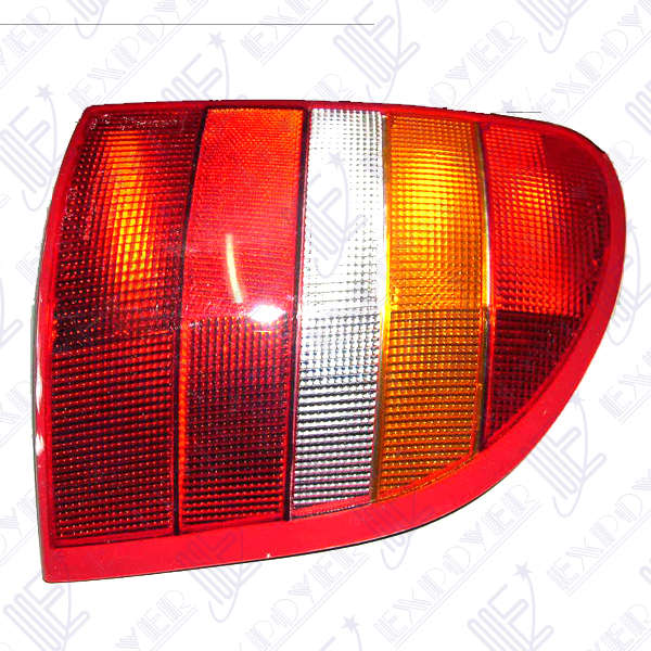 FARO TRAS.DER      -CIBIE-      MONDEO M/V RURAL**