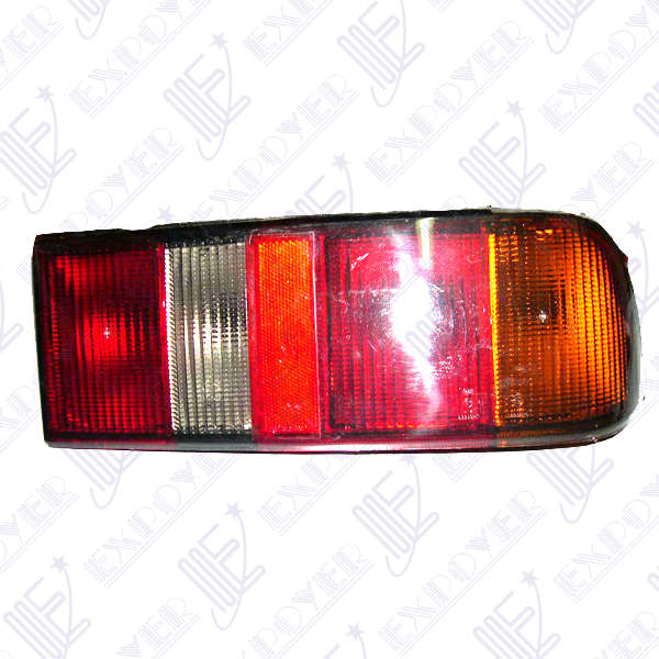 FARO TRAS.DER              FUME   -FITAM-   SIERRA