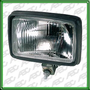 FARO AUXILIAR UNIVERSAL - Faro rectangular cuerpo metalico. Fijacion c/grampa regulable. Color negro. Alta y baja. Para lamparas P45T 12V 45/40W. Caja x 6 unid.