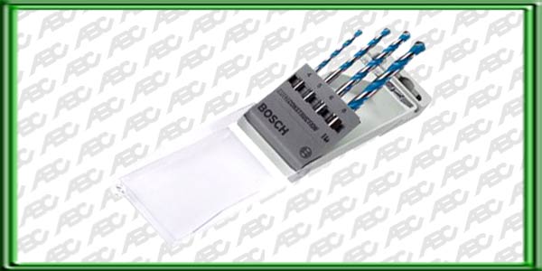 BROCA MULTICONSTRUCTION SET X 4 UNIDADES 4.0 - 5.0 - 6.0 - 8.0 MM PARA USAR CON TODOS LOS TALADROS. BROCAS MULTIUSO CON ENCASTRE CILINDRICO. PERFECTAS PARA PERFORAR: MADERA. METAL. AZULEJO. HORMIGON. PLASTICO Y MATERIALES MIXTOS. UNIDAD DE EMBALAJE:  44 U