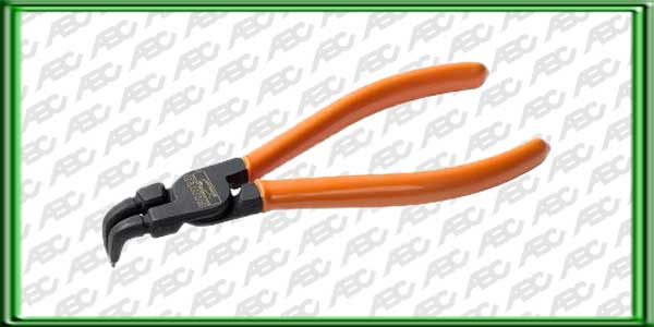 PINZA PARA ANILLOS DE RETENCION INTERIOR MORDAZA CURVA 90?. De acero cromo vanadio. Mango recubierto de PVC. PUNTA rectificadas de precision. Resorte de apertura. APERTURA: 19 mm