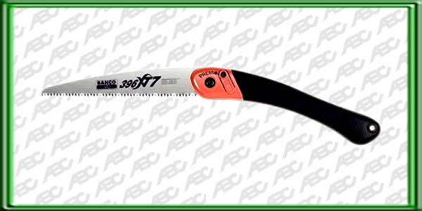 SERRUCHO DE PODA. Plegable con dentado especial patentado para un corte rapido en madera dura y seca. Mango de plastico en dos componentes para un comodo agarre. Cierre de seguridad. HOJA de recambio y display de 10 unidades disponibles. // LARGO DE  HOJA