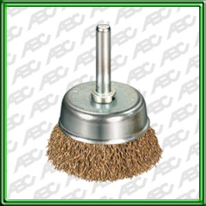 CEPILLO DE ALAMBRE PARA TALADROS ?: 50 mm . Vastago: 6 mm. Max. RPM: 4500. Espesor Alambre: 0.3 mm. Espesor Cepillo: 18 mm. Tipo copa. latonado. alambre ondulado. Accesorio para taladros Bosch. Unidad Embalaje: 12