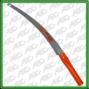 SERRUCHO DE PODA. Con mango de acero tubular. Punta doblada para evitar que la hoja se salga del surco al cortar. Cuchillo a?adido a la hoja. para eliminar peque?as ramas antes de inicar el corte. Dientes reafilables. // LARGO DE HOJA: 360 mm o 14