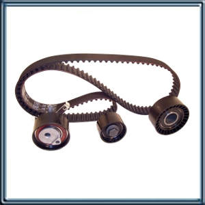 KIT DE DISTRIBUCION SEGMENTO LIVIANO FORD FOCUS FORD FOCUS 1.8 16V MOTOR ZH18 ZETEC. 1796 CC DEL 10. 98 > 01. 99. AplicaciÃ³n: MOTOR. UbicaciÃ³n: TENSOR DE CORREA - KIT