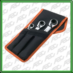 LLAVES MIXTAS DE CARRACA EN MEDIDAS M?TRICAS.20 MEDIDAS EN MM: 8X9X10X11. 12X13X14X15. 16X17X18X19. 21X22X24X27. 30X32X34X36.  ACABADO: FORJADAS. NIQUELADAS Y CROMADAS. PULIDO FINO. MATERIAL: ACERO CROMO VANADIO. MOVIMIENTO DE GIRO TANTO A LA IZQUIERDA C?