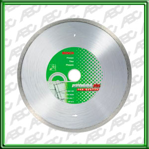 DISCO DIAMANTADO CONTINUO ? exterior: 115 mm. ? interior: 22.2 mm. Ancho del corte: 1.6 mm. Altura del segmento: 8 mm. Para ceramica y porcelana. Unidad de embalaje: 1