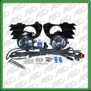 KIT CON DOS FAROS  ANTINIEBLA MEGANE II (05/...). CON REJILLAS. CAJA POR 2 UNID.