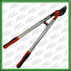 PODADERA LIGERA DE DOS MANOS. PARA PODAR  ARBOLES Y ARBUSTOS  EN JARDINES. .EMPU?AADURA BIMATERIALES CONFORTABLES CON  TOPES DE GOMA ENTRE LOS MANGOS. HOJA DE ACERO TEMPLADA.  LARGO: 75 CM