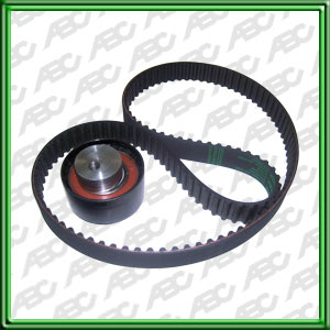 KIT DE DISTRIBUCION SEGMENTO LIVIANO FIAT BRAVA. BRAVO. PALIO. SIENA FIAT BRAVA. BRAVO. PALIO. SIENA 1.3 16V. MOTOR FIRE 1242 CC 16V.COMPONENTES: VKM12201 CORREA 124P8SD220H  APLICACIÃN: MOTOR. UBICACIÃN: TENSOR DE CORREA - KIT . NÂº DE PARTE: 7565617