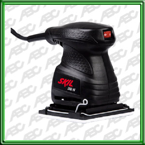 LIJADORA ORBITAL 200 W // DIMENSIONES 114 X 140MM // OPM : 14000 / PESO: 1.3 KG // MODELO: 7232 (INCLUYE 1 LIJA)